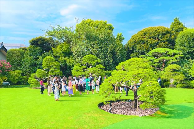 庭園＆館内見学の様子