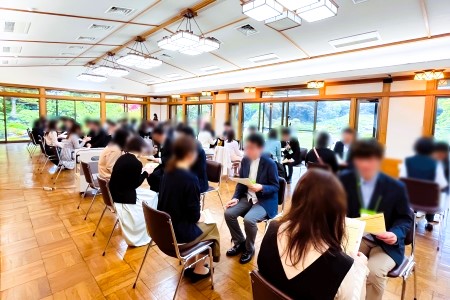 写真：1対1のトークタイムの様子
