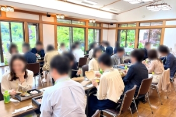 写真：ランチタイムの様子